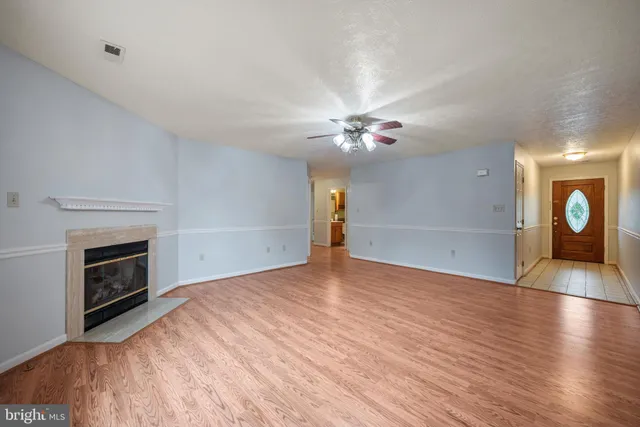 a view of a livingroom with a fireplace