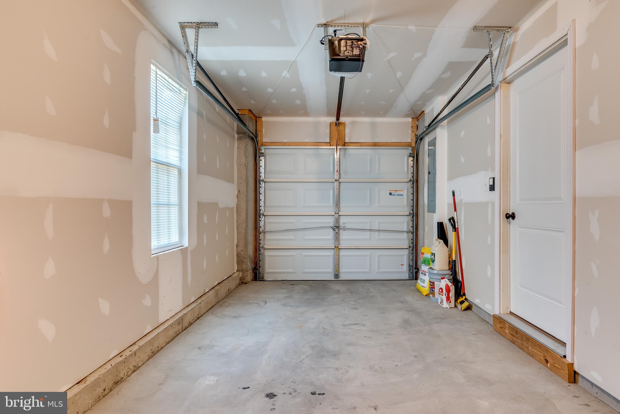 45 Gauley Riv Path Falling Waters, WV 25419 - Photo 8 of 47 Garage