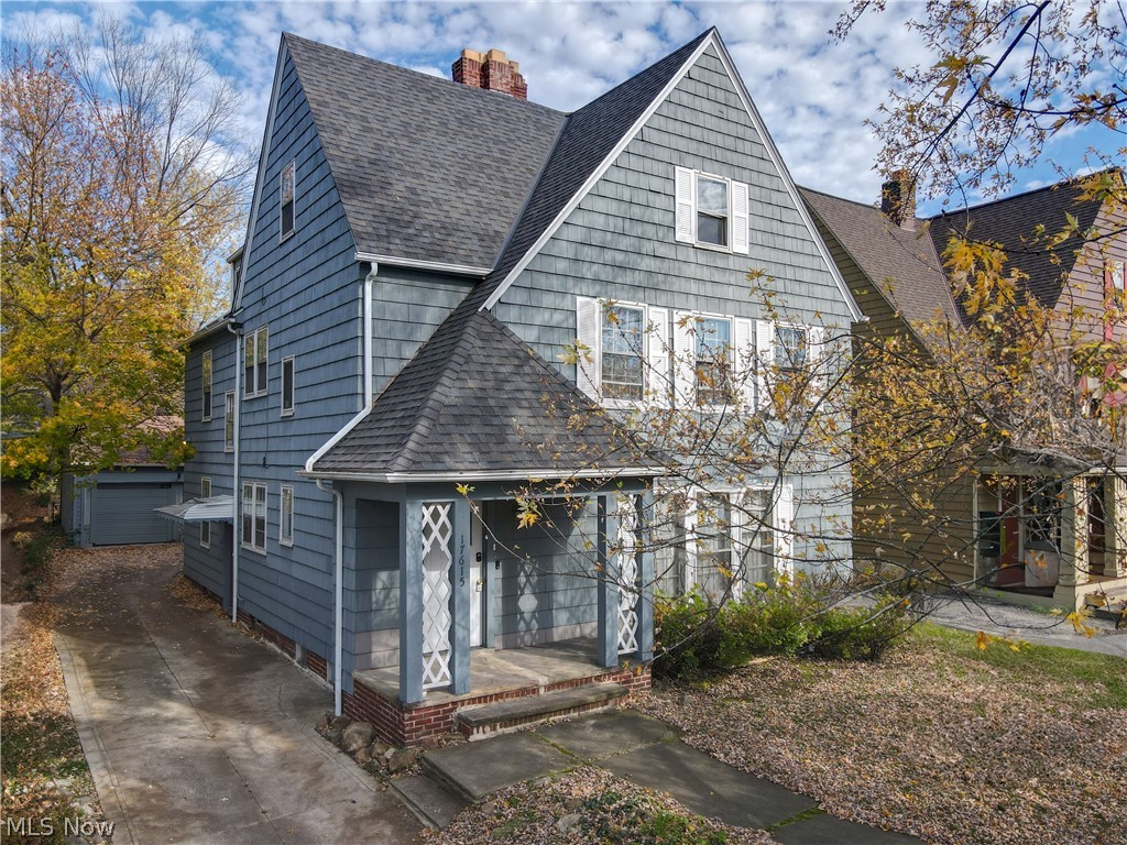 17615 Winslow Road Cleveland, OH 44120 - Photo 3 of 24