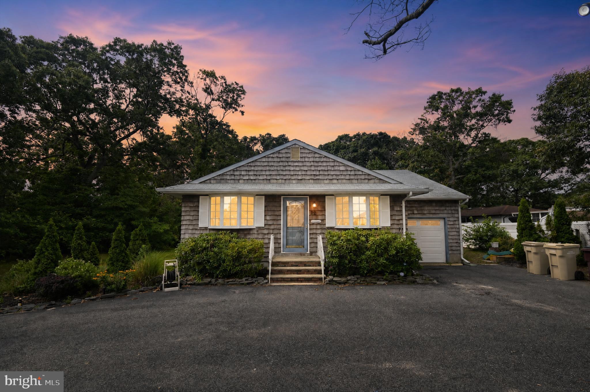 28 Cedar Street Bayville, NJ 08721 - Photo 2 of 31