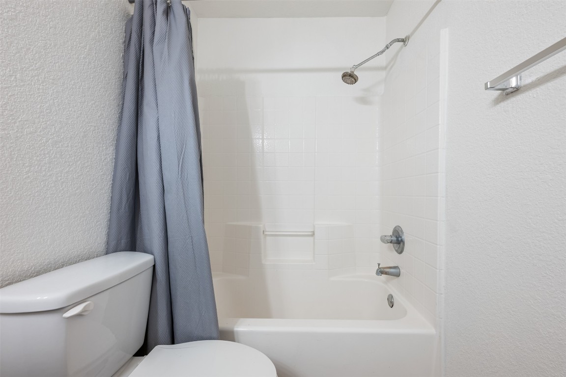 109 Calcite Lane Jarrell, TX 76537 - Photo 35 of 40