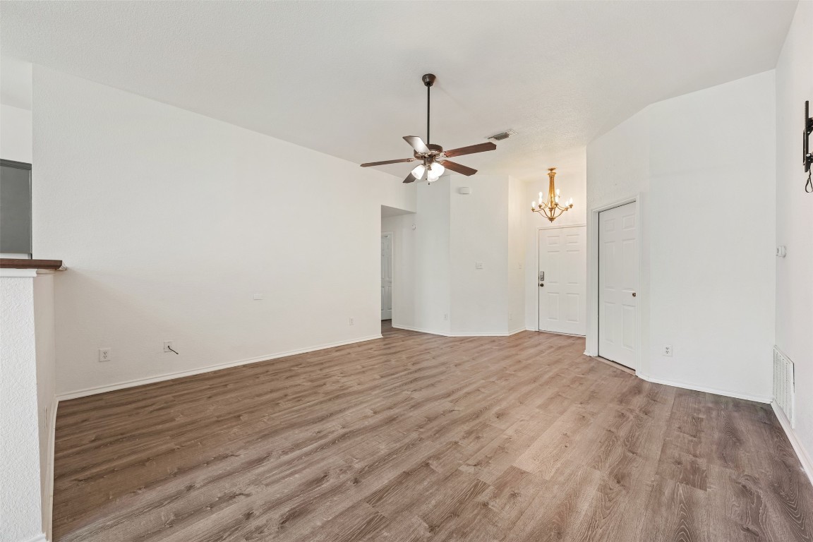 109 Calcite Lane Jarrell, TX 76537 - Photo 9 of 40