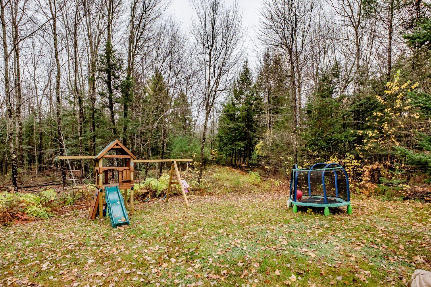 386 Middle Road Waterboro, ME 04087 - Photo 10 of 49 386 yard
