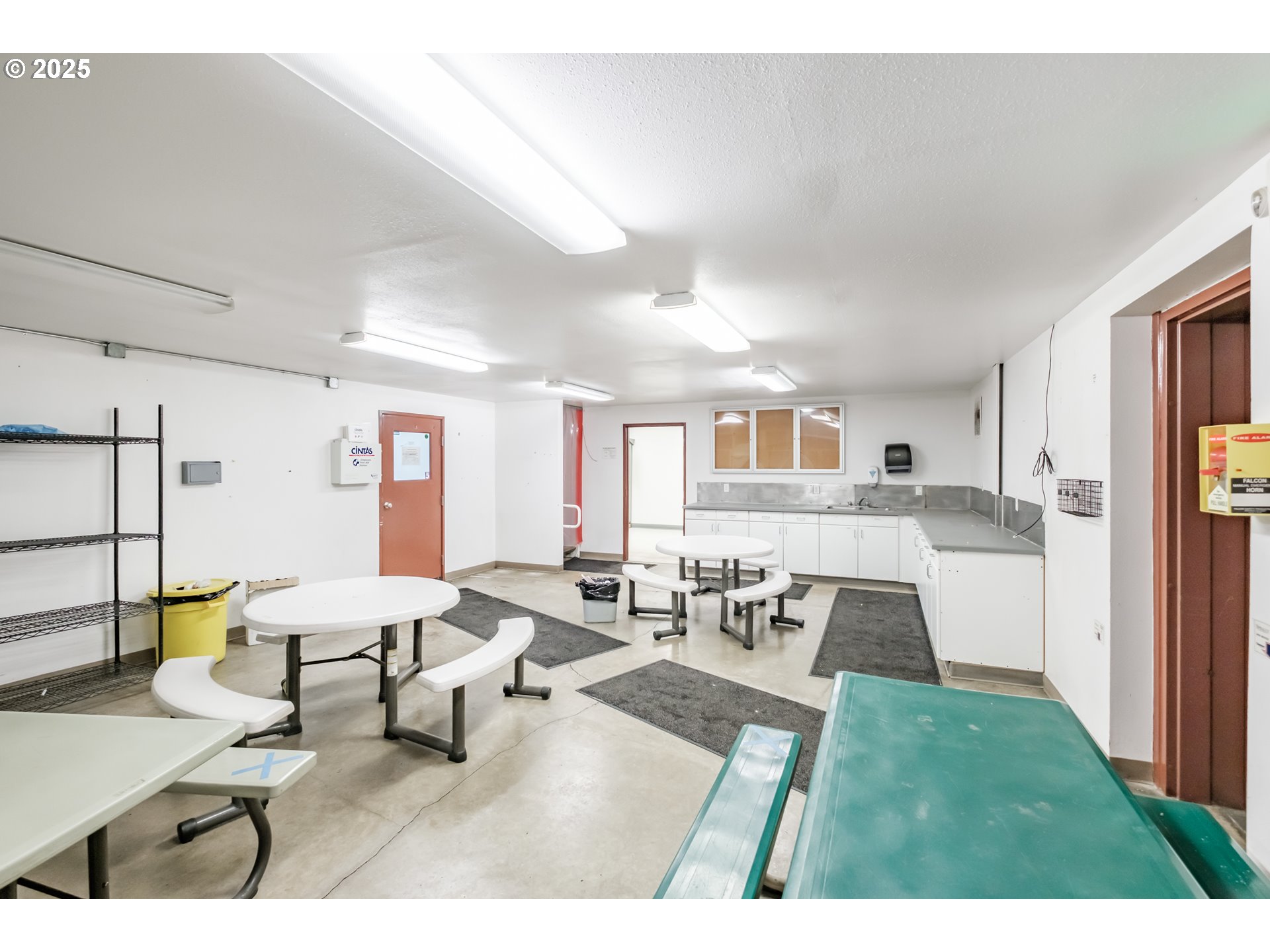 595 North Fir Villa Road Dallas, OR 97338 - Photo 21 of 37 a living room with furniture and a table