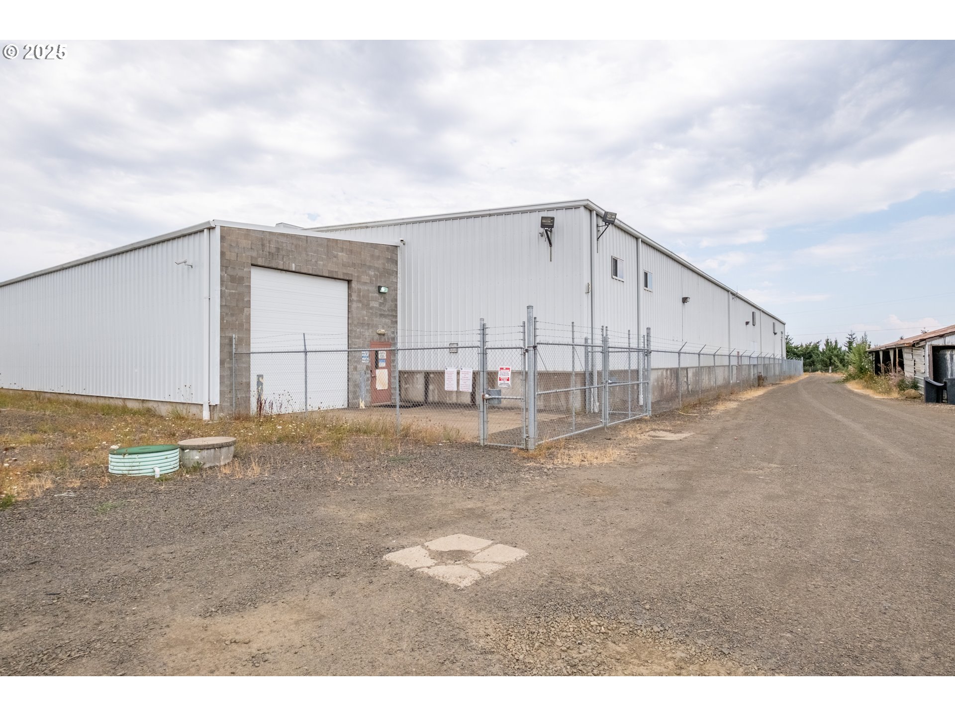 595 North Fir Villa Road Dallas, OR 97338 - Photo 31 of 37 a view of a house with backyard