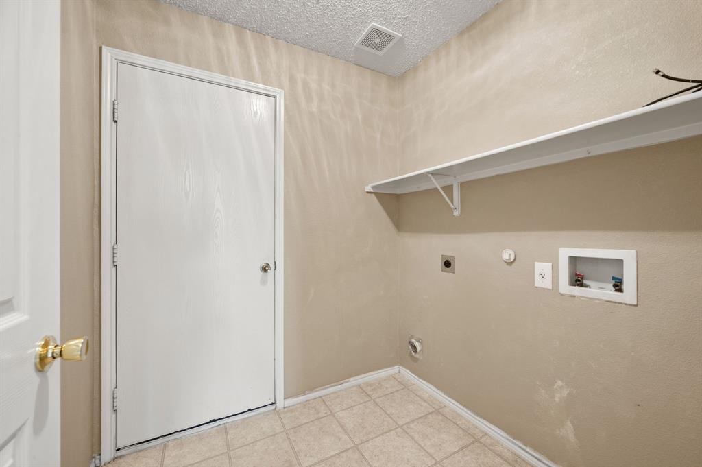 5308 Temecula Road Fort Worth, TX 76244 - Photo 29 of 37 a view of room