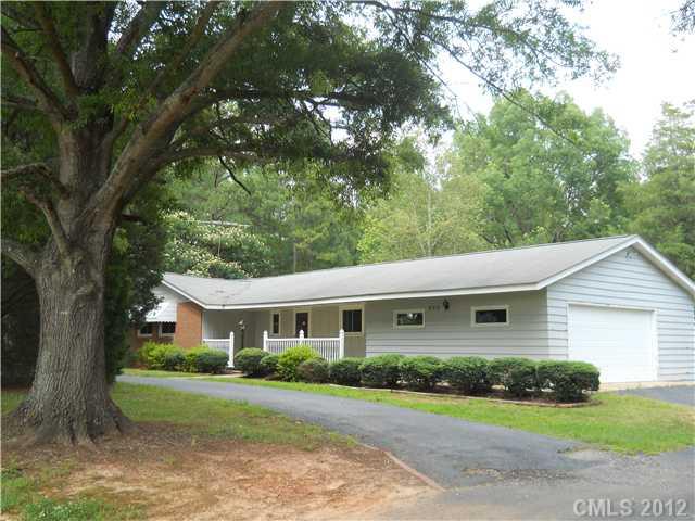 6313 Davis Road Waxhaw, NC 28173 - Photo 1 of 16 Gallery Image 1