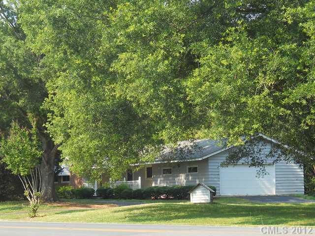 6313 Davis Road Waxhaw, NC 28173 - Photo 2 of 16 Gallery Image 2