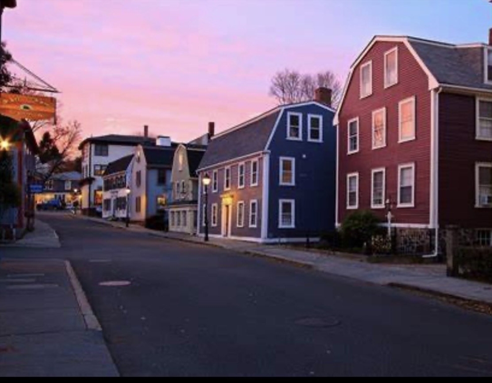 26 Stony Brook Road, Unit B Marblehead, MA 01945 - Photo 17 of 21 Gallery Image 17