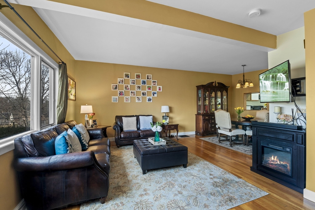 26 Stony Brook Road, Unit B Marblehead, MA 01945 - Photo 6 of 21 Gallery Image 6