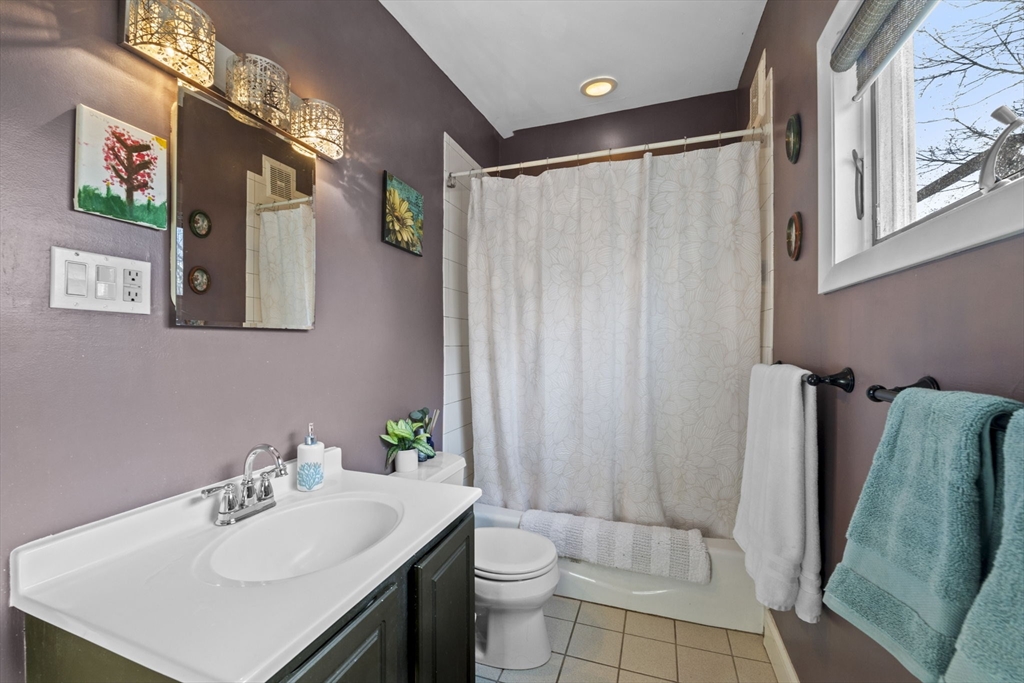 26 Stony Brook Road, Unit B Marblehead, MA 01945 - Photo 10 of 21 Gallery Image 10
