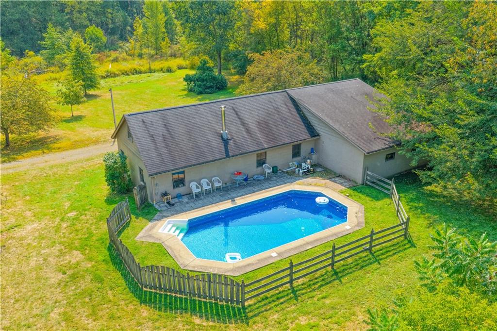 828 Brownhome Road New Castle, PA 16101 - Photo 13 of 47