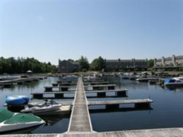 303 Treasure Island Road, Unit 303 Webster, MA 01570 - Photo 4 of 30