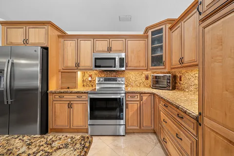 $689,900 | 4991 Northwest 47th Avenue, Coconut Creek, FL 33073