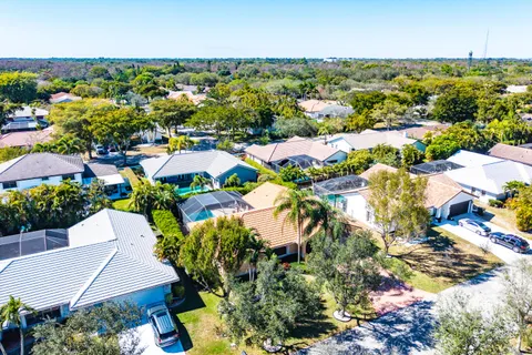 $689,900 | 4991 Northwest 47th Avenue, Coconut Creek, FL 33073