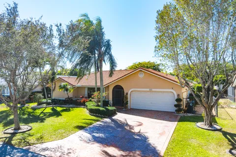 $689,900 | 4991 Northwest 47th Avenue, Coconut Creek, FL 33073