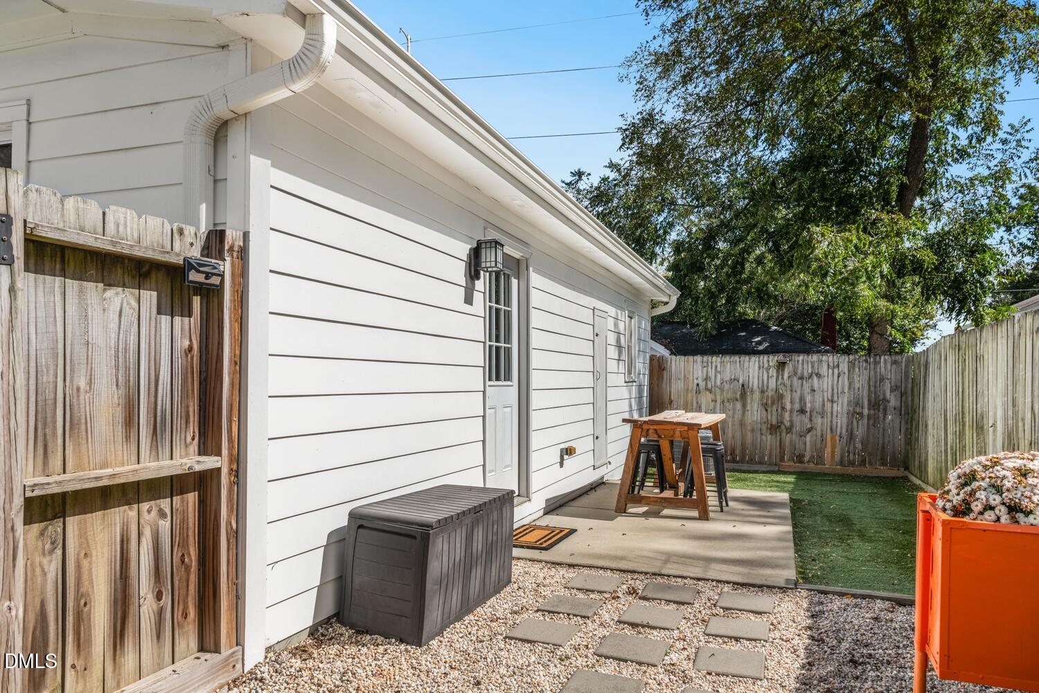 410 Bledsoe Avenue Raleigh, NC 27601 - Photo 25 of 37 Backyard