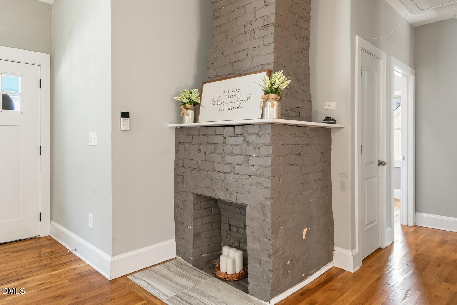 410 Bledsoe Avenue Raleigh, NC 27601 - Photo 10 of 37 AntiqueBrickChimney