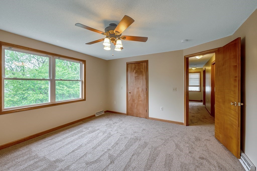 24 Chilson Street Springfield, MA 01118 - Photo 27 of 38