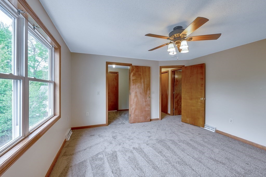 24 Chilson Street Springfield, MA 01118 - Photo 28 of 38