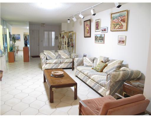 6110 Lasalle Road Delray Beach, FL 33484 - Photo 4 of 25 Additional Photo
