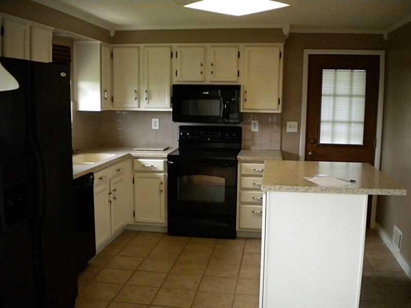 1124 Fells Church Road Belle Vernon, PA 15012 - Photo 6 of 15 Kitchen.