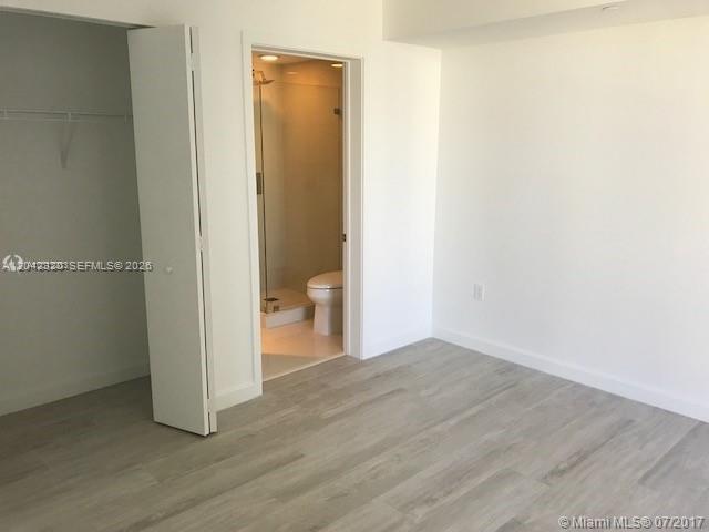 55 Southwest 9th Street, Unit 2103 Miami, FL 33130 - Photo 14 of 30