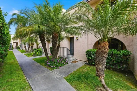 $499,999 | 2118 Oceanside Boulevard, Oceanside, CA 92054