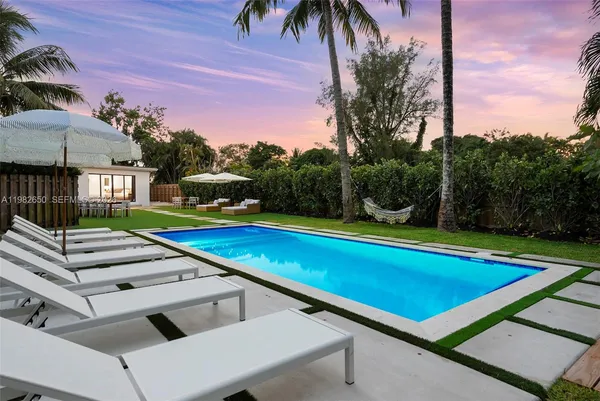 $3,499,000 | 995 Northeast 107th Street, Miami, FL 33161