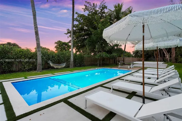 $3,499,000 | 995 Northeast 107th Street, Miami, FL 33161