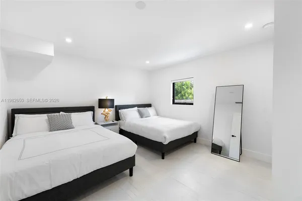 $3,499,000 | 995 Northeast 107th Street, Miami, FL 33161