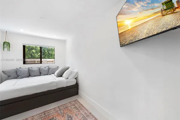 $3,499,000 | 995 Northeast 107th Street, Miami, FL 33161