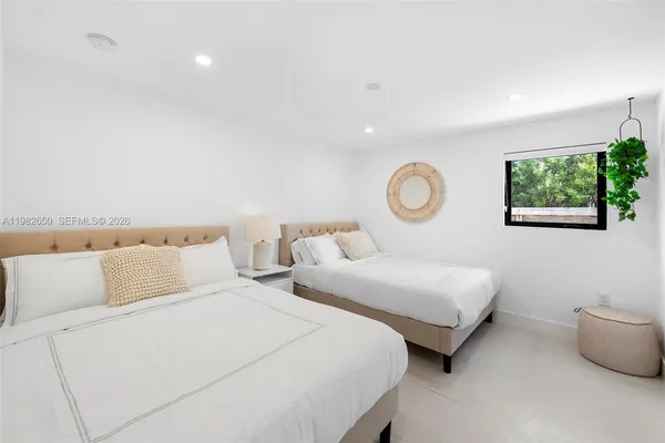 $3,499,000 | 995 Northeast 107th Street, Miami, FL 33161