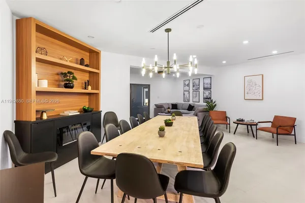 $3,499,000 | 995 Northeast 107th Street, Miami, FL 33161