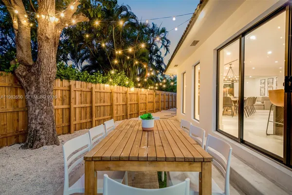 $3,499,000 | 995 Northeast 107th Street, Miami, FL 33161
