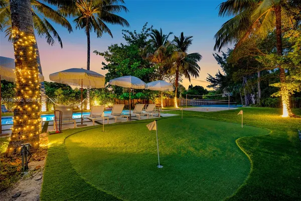 $3,499,000 | 995 Northeast 107th Street, Miami, FL 33161
