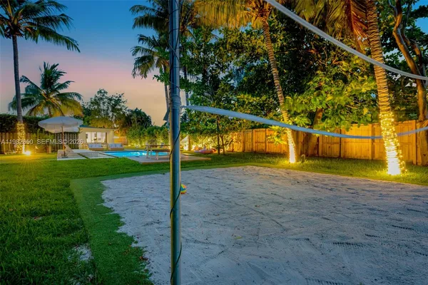 $3,499,000 | 995 Northeast 107th Street, Miami, FL 33161
