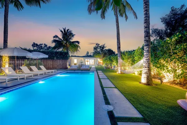 $3,499,000 | 995 Northeast 107th Street, Miami, FL 33161