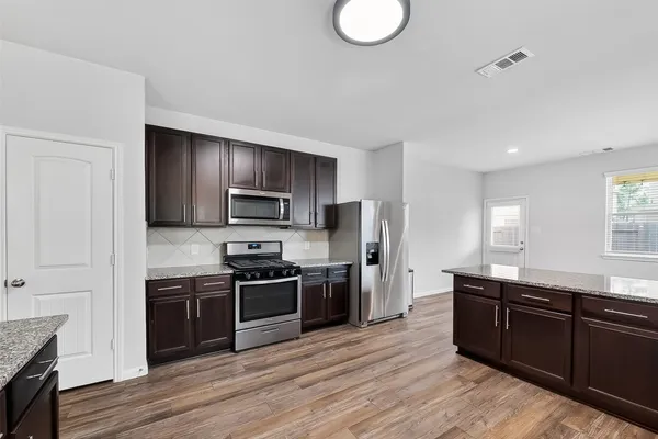 $2,300 | 25048 Adams Canyon Drive, Porter, TX 77365