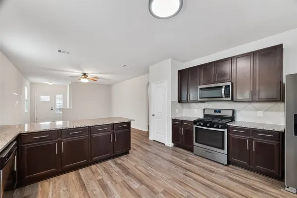 $2,300 | 25048 Adams Canyon Drive, Porter, TX 77365