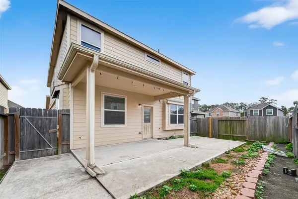 $2,300 | 25048 Adams Canyon Drive, Porter, TX 77365