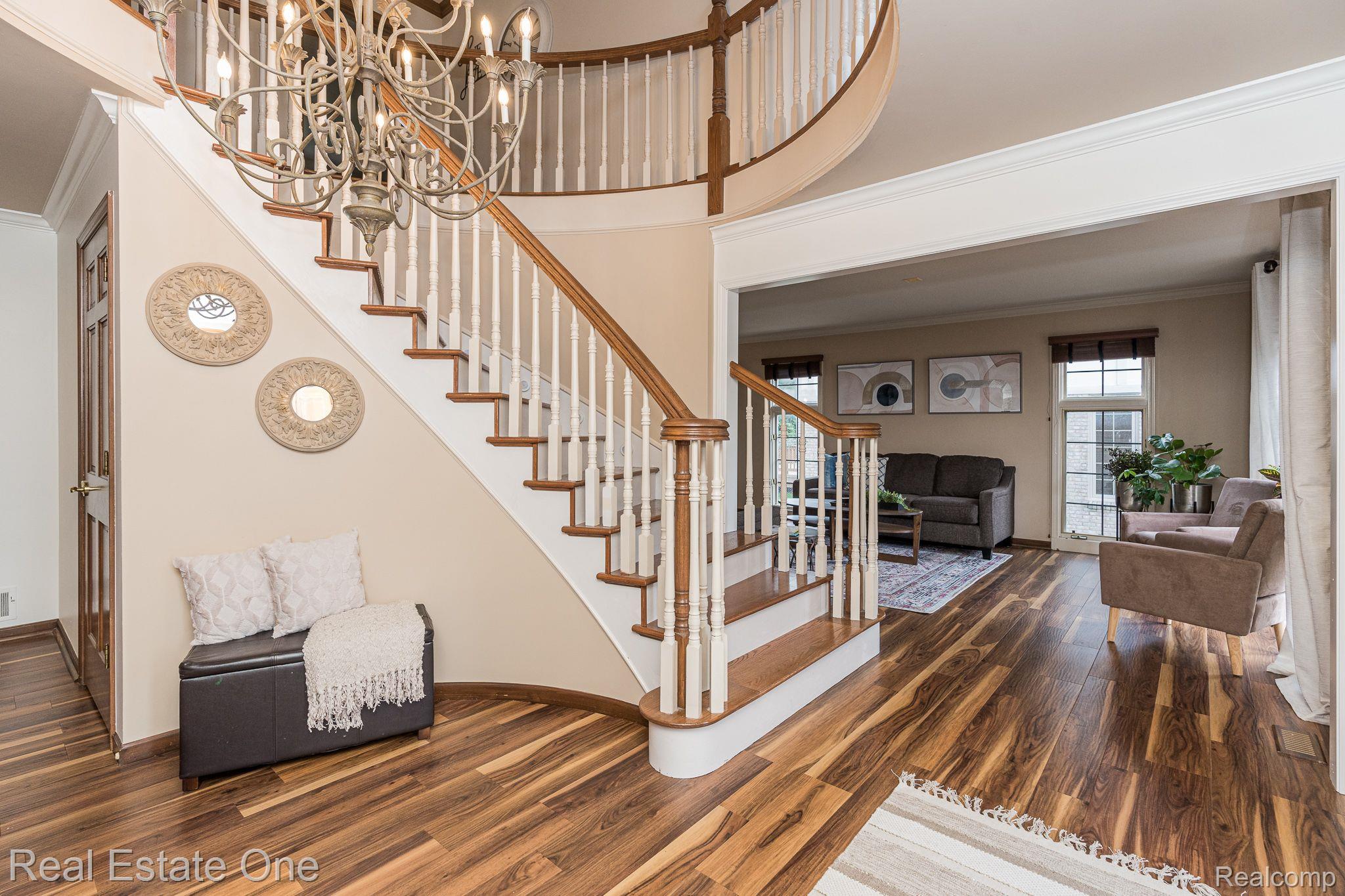 3716 Merriweather Lane Rochester, MI 48306 - Photo 3 of 30 Gallery Image 3