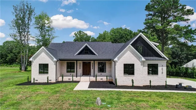 $1,225,000 | 7618 Pemberley Drive, Oak Ridge, NC 27310