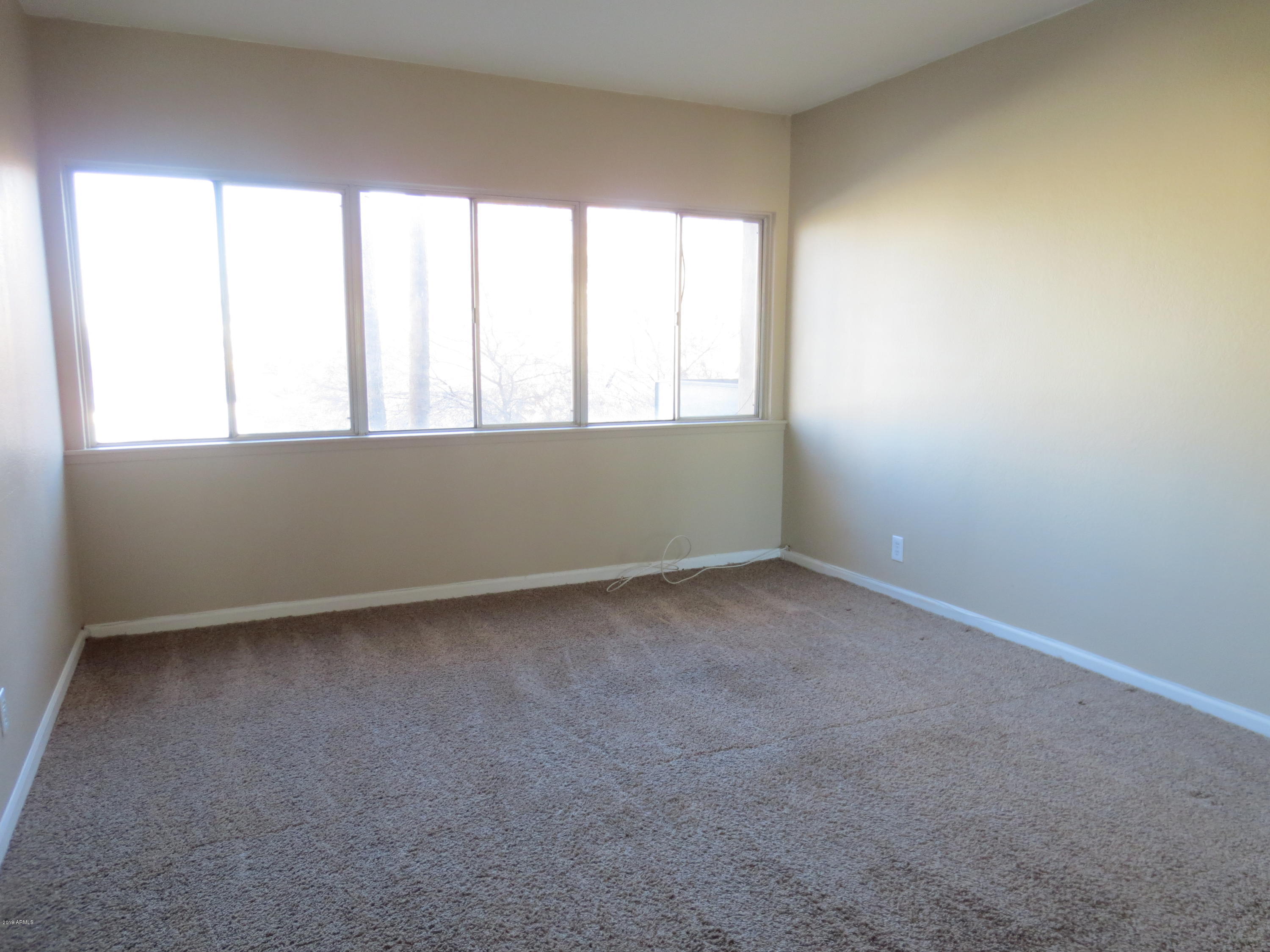 349 East Thomas Road, Unit E307 Phoenix, AZ 85012 - Photo 12 of 20 IMG_0097