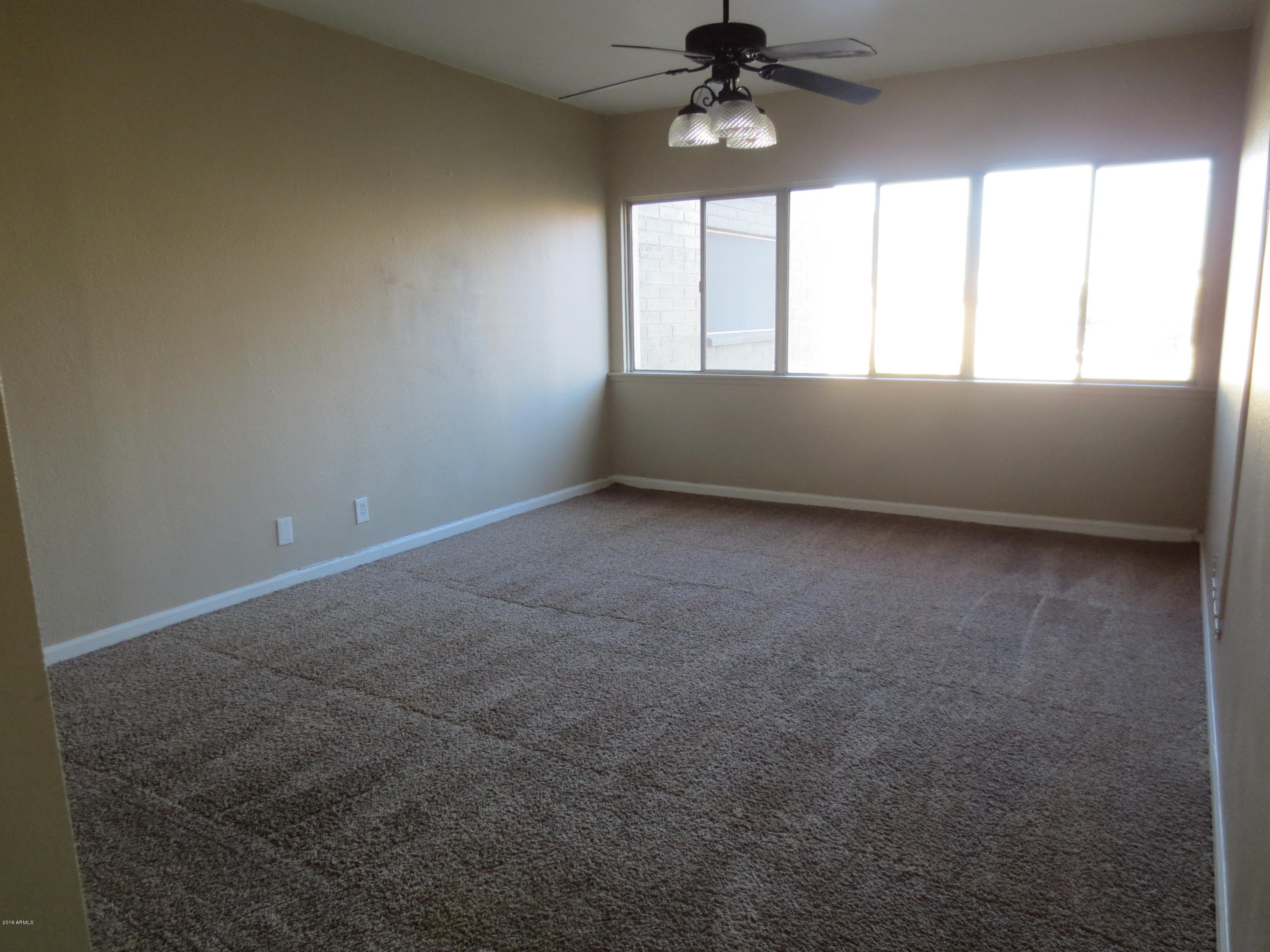 349 East Thomas Road, Unit E307 Phoenix, AZ 85012 - Photo 14 of 20 IMG_0099