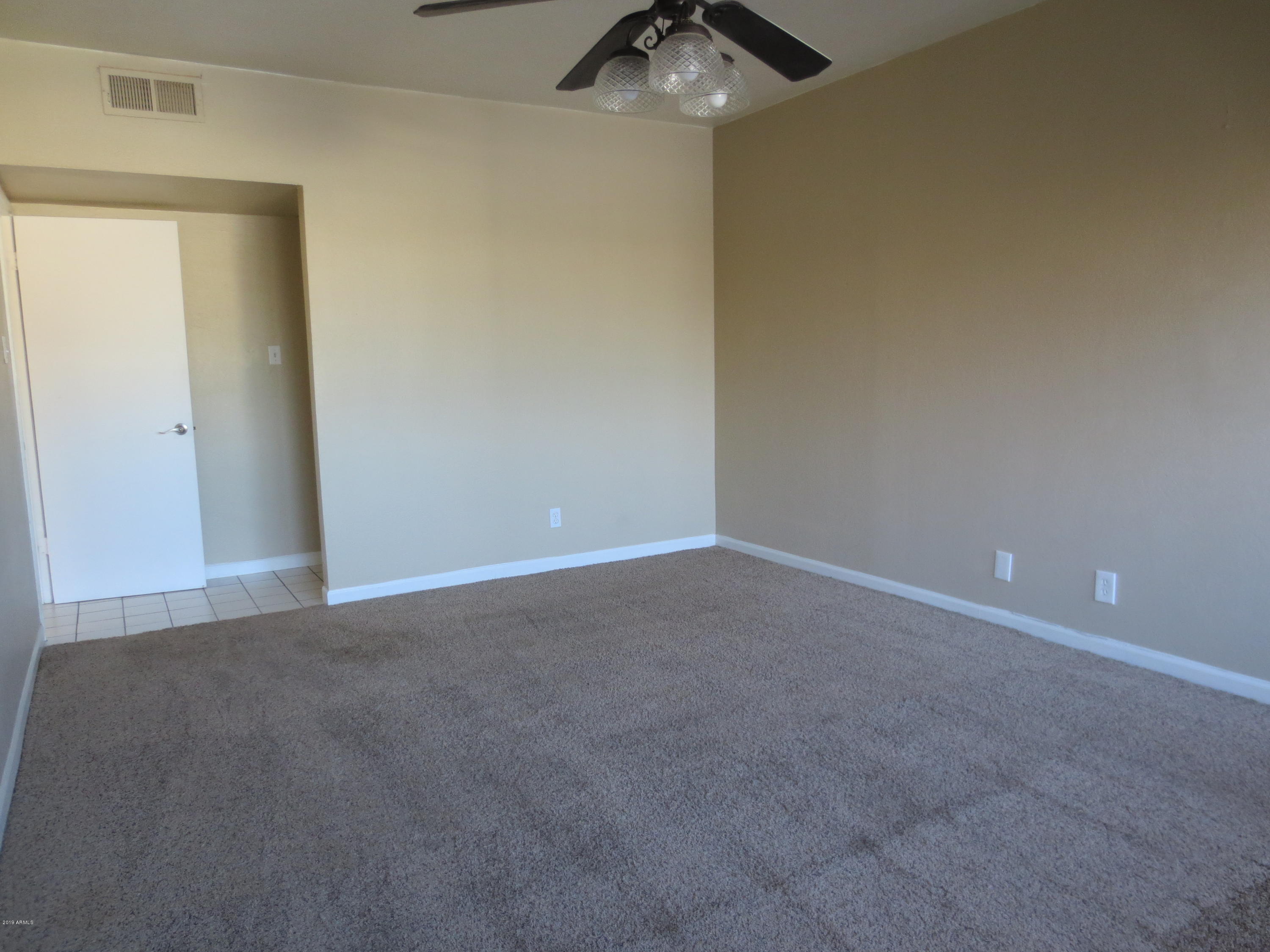349 East Thomas Road, Unit E307 Phoenix, AZ 85012 - Photo 15 of 20 IMG_0100