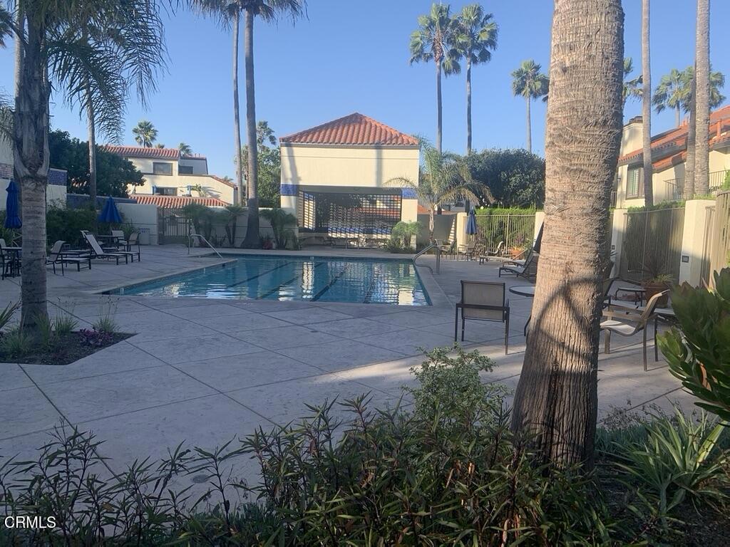 4455 Antigua Way Oxnard, CA 93035 - Photo 10 of 24