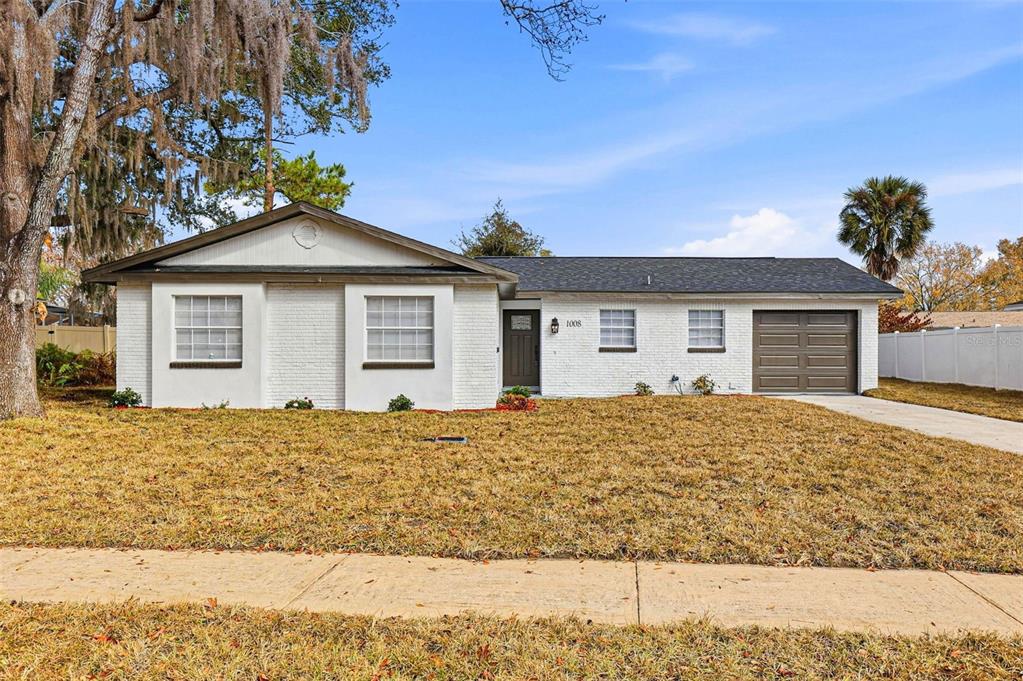 1008 Hallwood Loop Brandon, FL 33511 - Photo 2 of 48