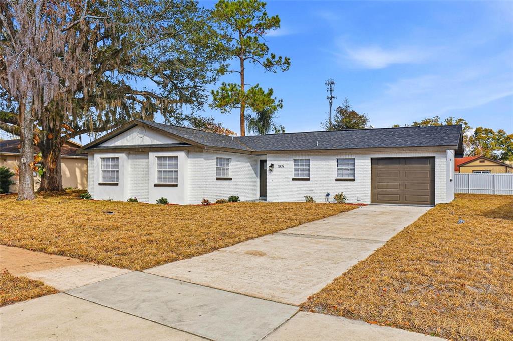 1008 Hallwood Loop Brandon, FL 33511 - Photo 6 of 48