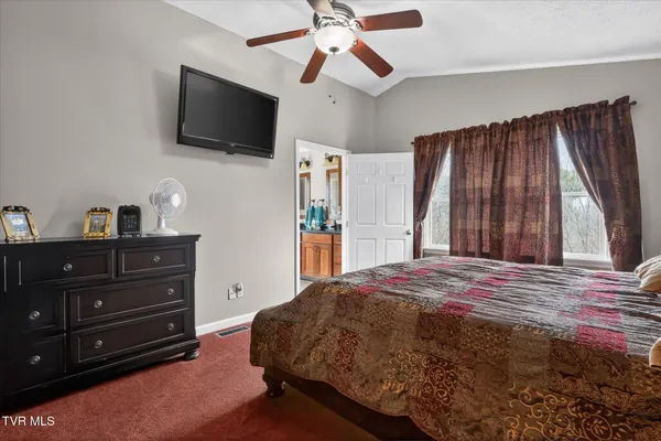 $420,000 | 300 Poplar Grove Road, Kingsport, TN 37664